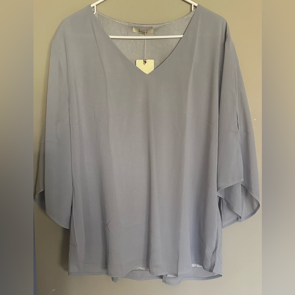 BEBONNIE size XL, BLUISH GRAY,  V-Neck with Flowy sleeved Blouse